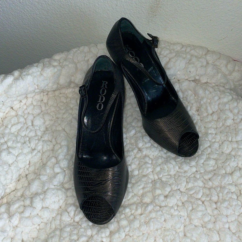 Rodo Heels - image 1